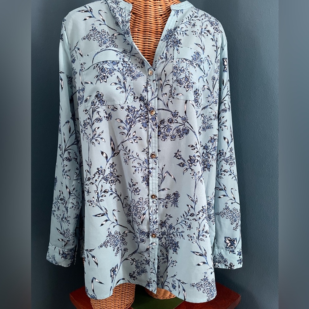Charter Club Blue Floral Button Front Blouse Size Medium Convertible Sleeves